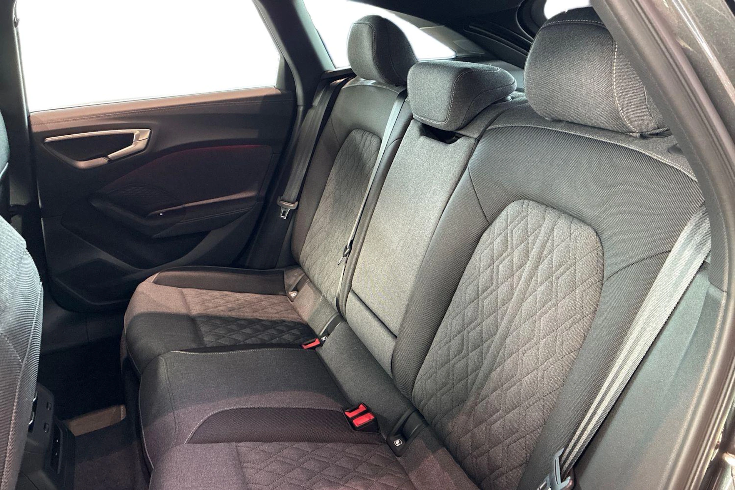 harmaa Audi A5 2026 kuva 8.