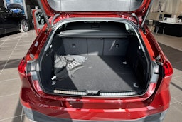 punainen Audi A5 2026 kuva 15.