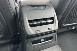 musta Audi A5 2026 kuva 11.