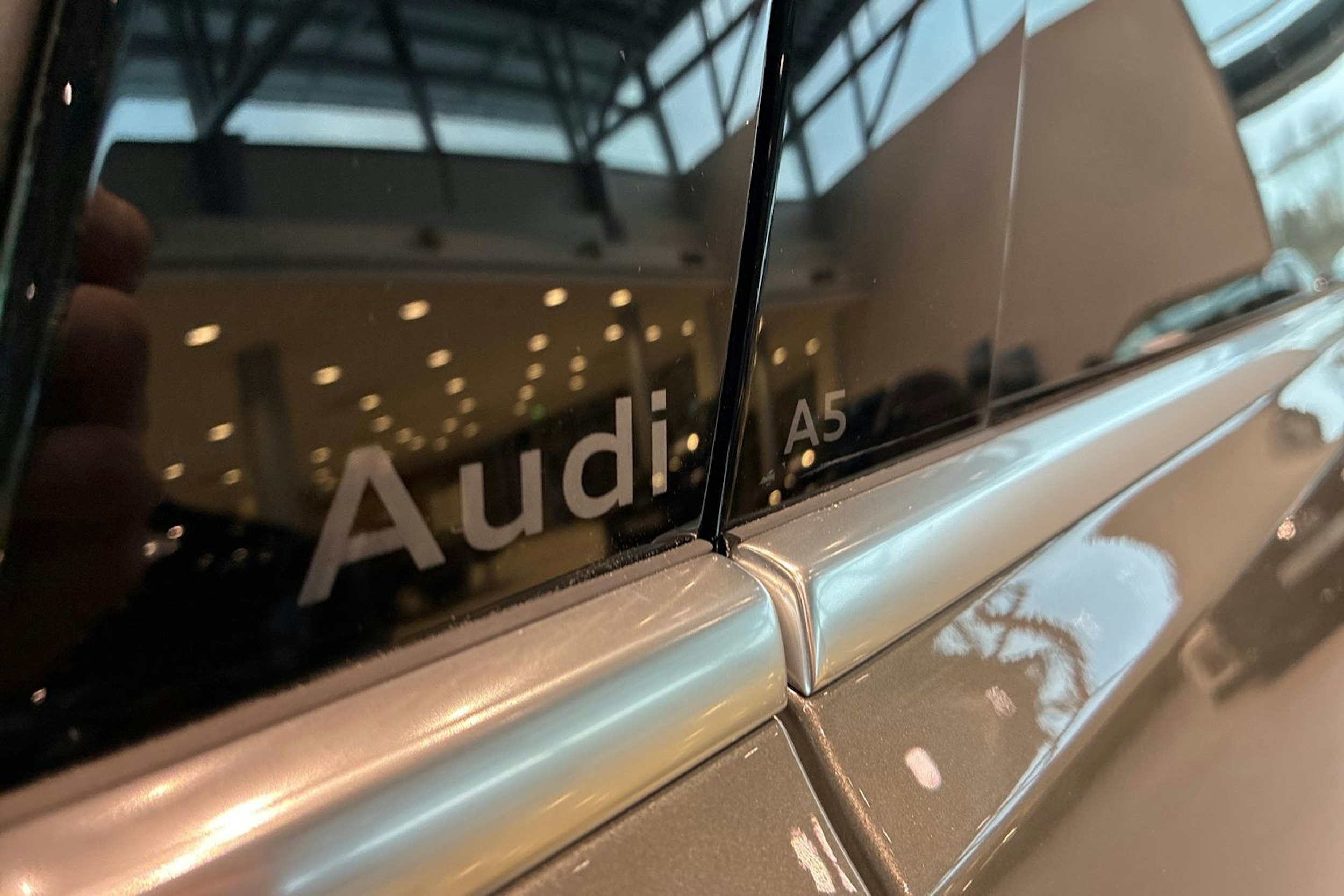 met. harmaa Audi A5 2026 kuva 11.