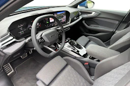 sininen Audi A5 2026 kuva 6.
