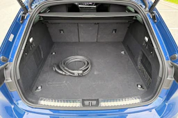 sininen Audi A5 2026 kuva 12.