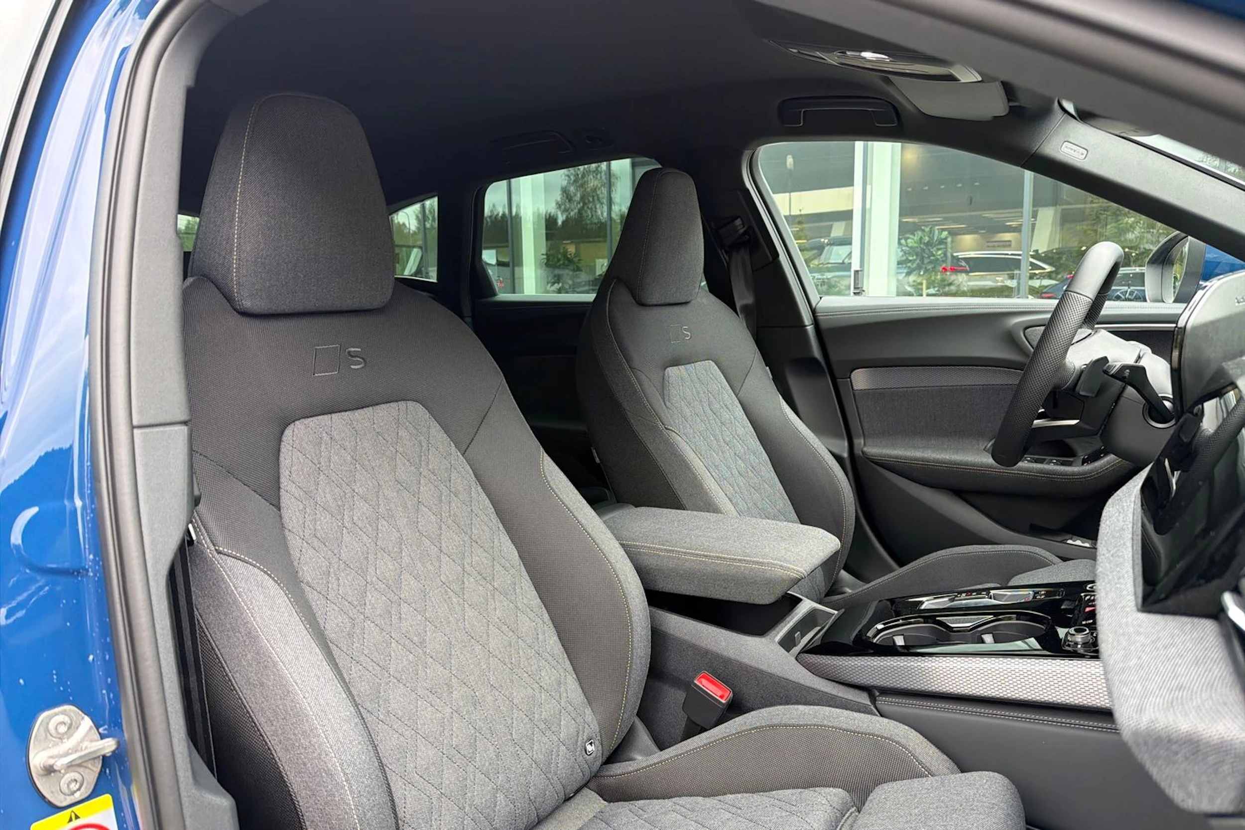 sininen Audi A5 2026 kuva 13.