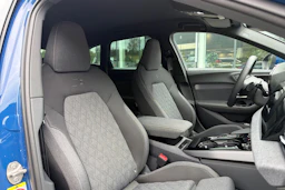sininen Audi A5 2026 kuva 13.
