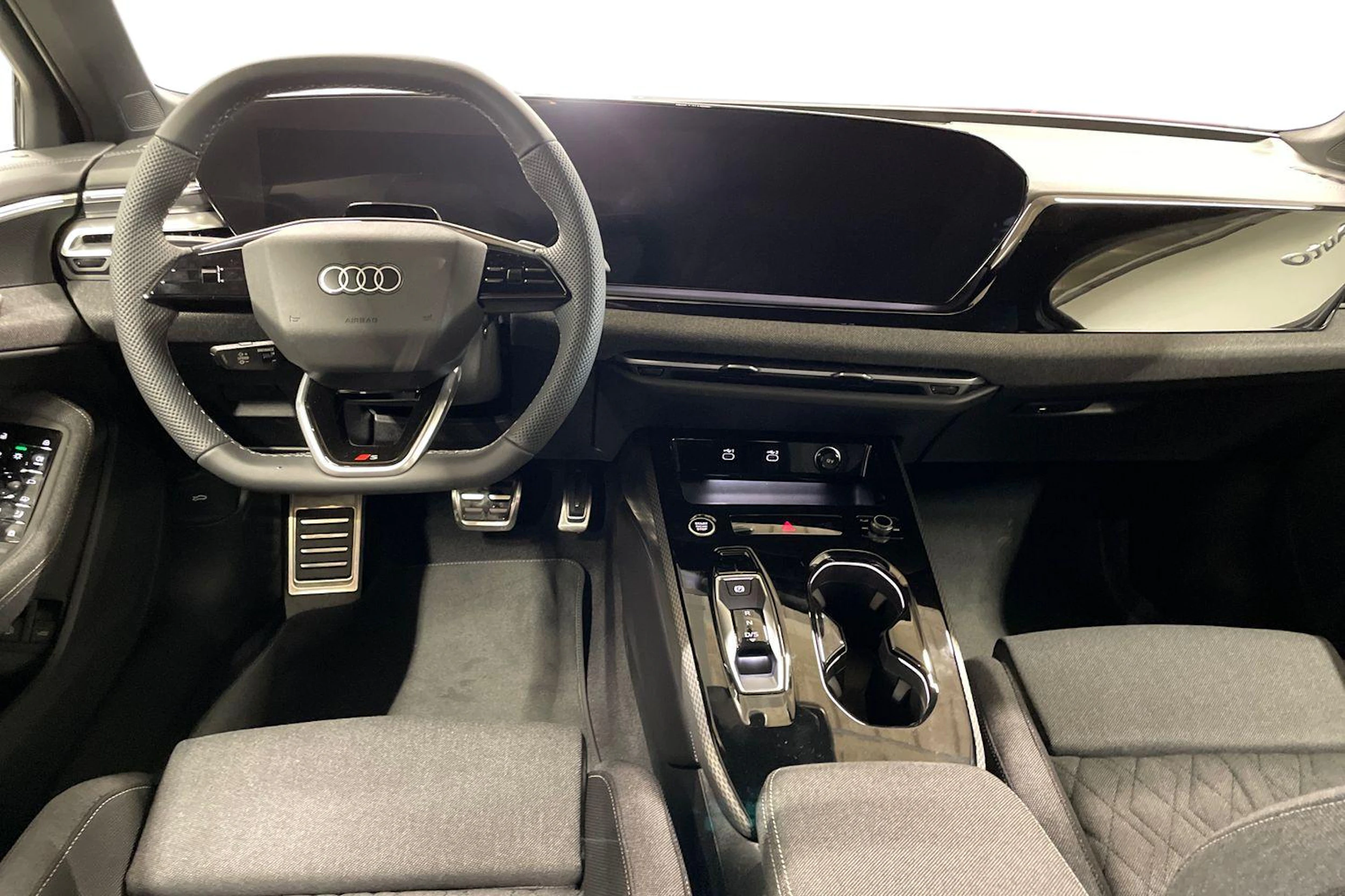 musta Audi A5 2026 kuva 7.