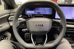 musta Audi A5 2026 kuva 11.