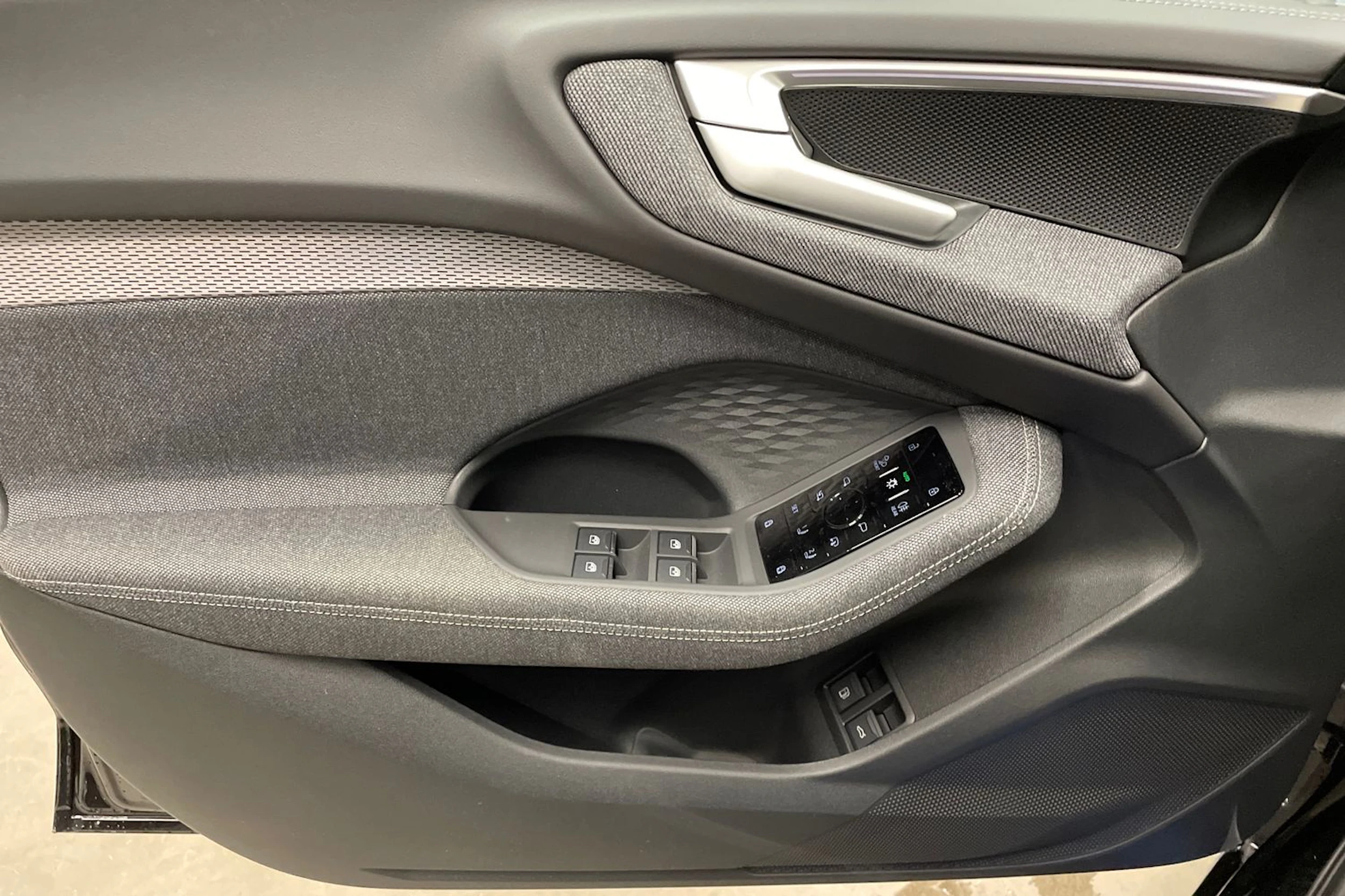 musta Audi A5 2026 kuva 15.