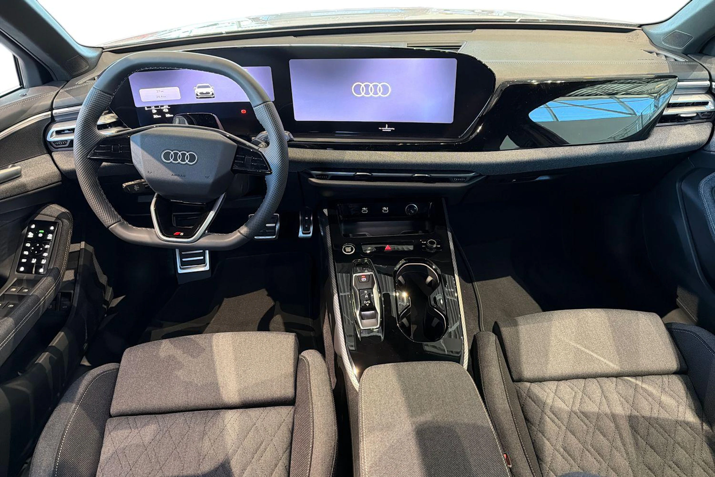 valkoinen Audi A5 2026 kuva 7.