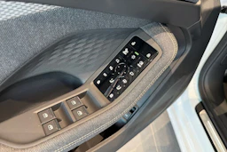 valkoinen Audi A5 2026 kuva 12.