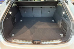 valkoinen Audi A5 2026 kuva 16.