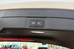 valkoinen Audi A5 2026 kuva 18.