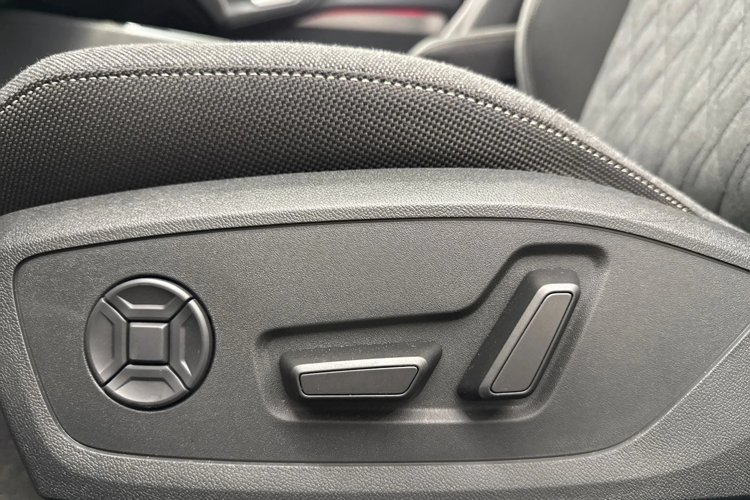 met. harmaa Audi A5 2026 kuva 14.