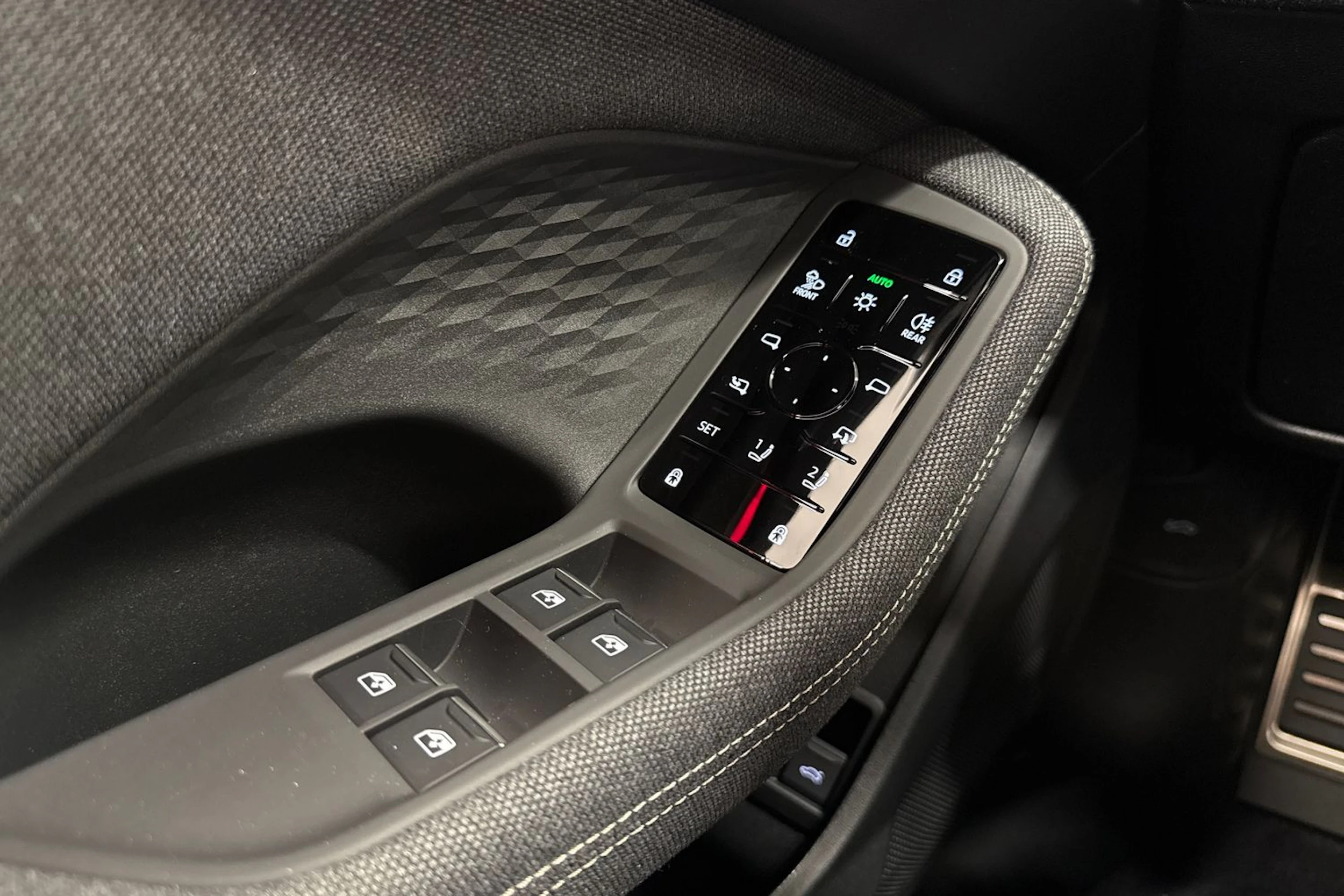 met. harmaa Audi A5 2026 kuva 22.