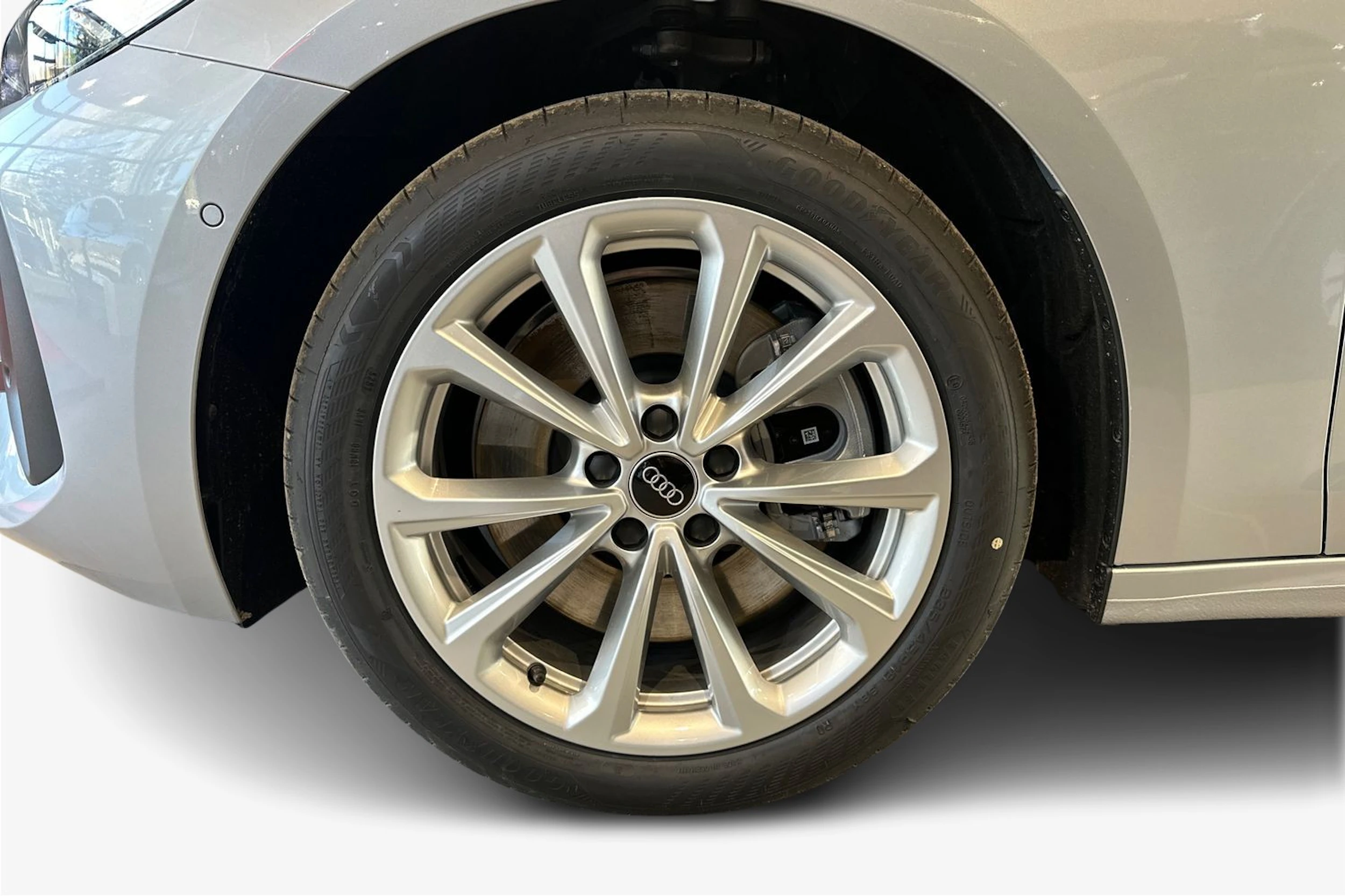 met. harmaa Audi A5 2026 kuva 9.