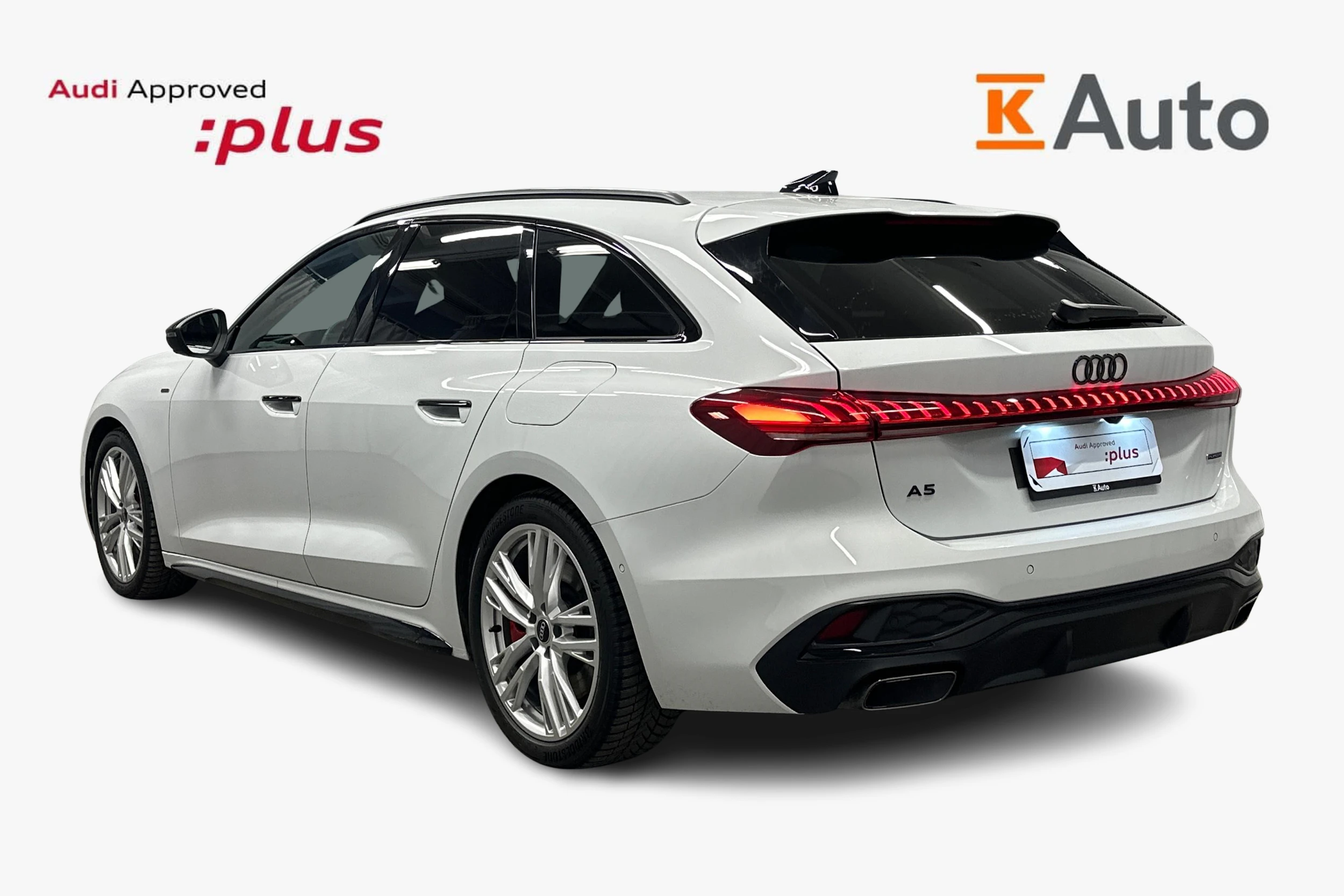 valkoinen Audi A5 Avant 2025 kuva 2.