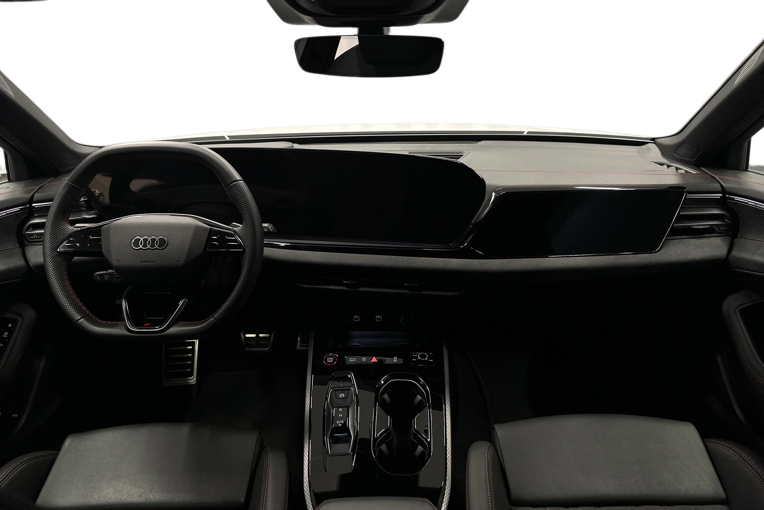 valkoinen Audi A5 Avant 2025 kuva 7.