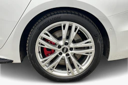 valkoinen Audi A5 Avant 2025 kuva 9.