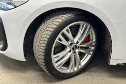 valkoinen Audi A5 Avant 2025 kuva 10.