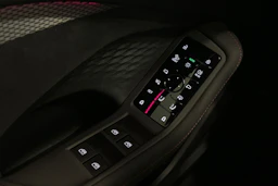 valkoinen Audi A5 Avant 2025 kuva 14.