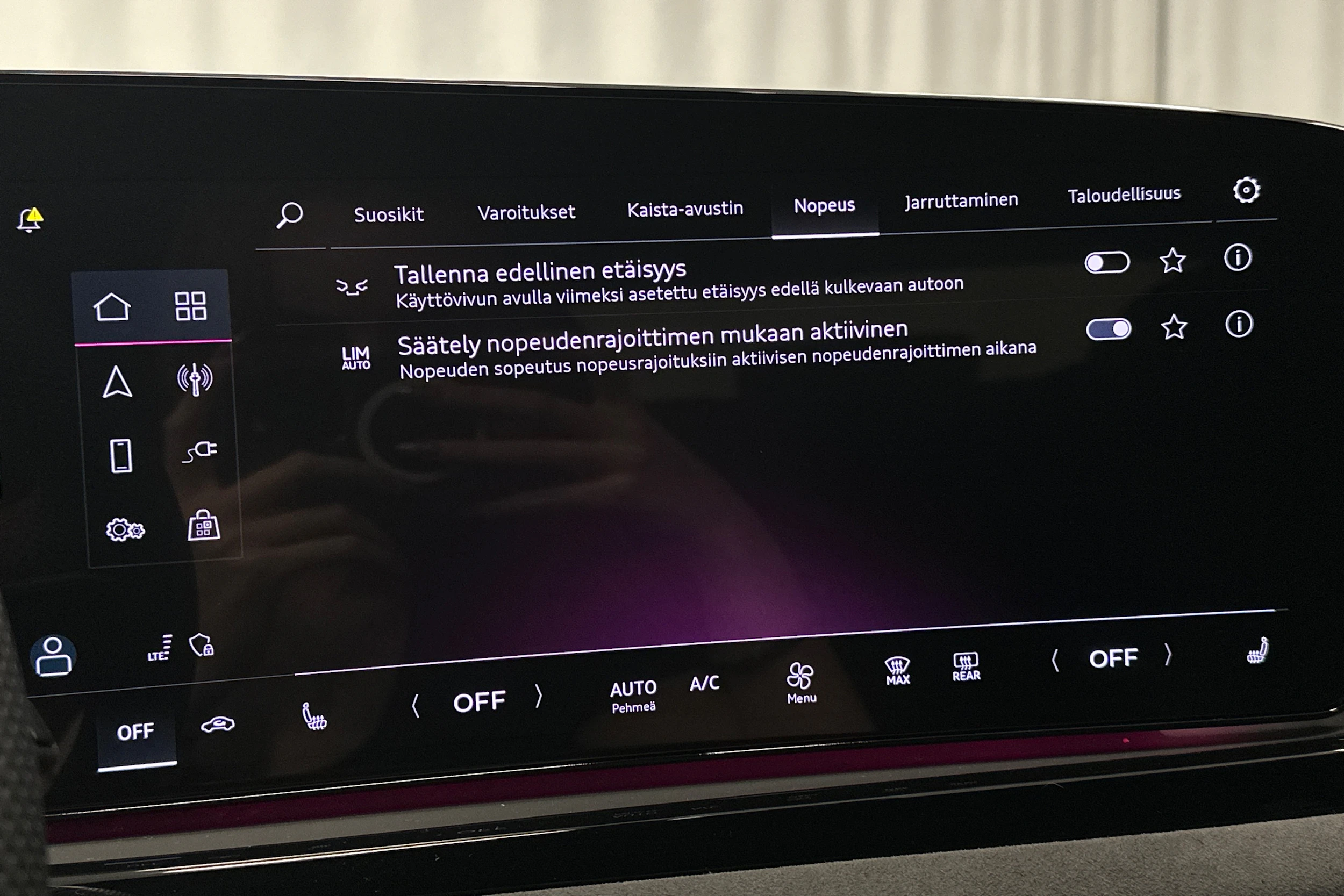 valkoinen Audi A5 Avant 2025 kuva 26.