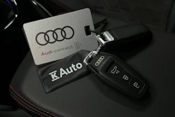 valkoinen Audi A5 Avant 2025 kuva 44.