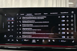 punainen Audi A5 Avant 2025 kuva 26.