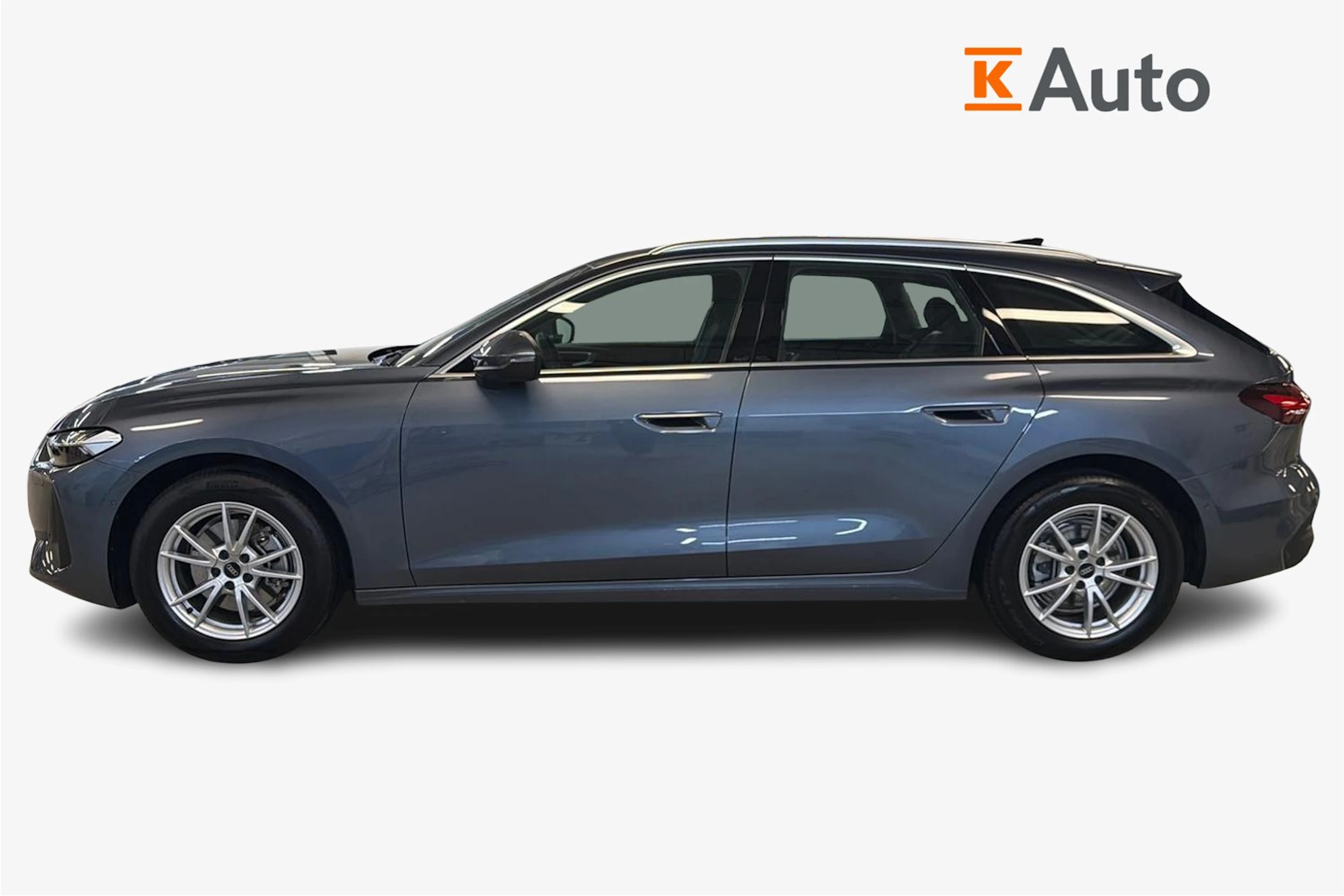 sininen Audi A5 Avant 2025 kuva 5.