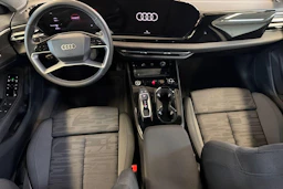 sininen Audi A5 Avant 2025 kuva 7.