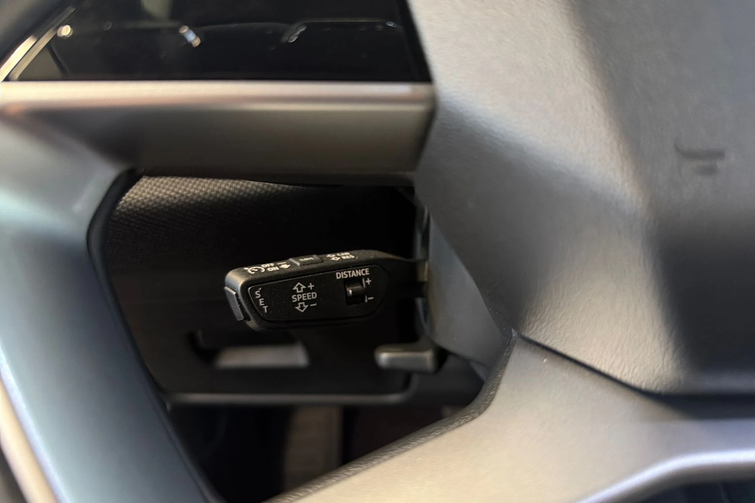 sininen Audi A5 Avant 2025 kuva 15.