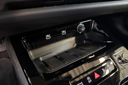 sininen Audi A5 Avant 2025 kuva 16.