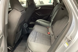 harmaa Audi A5 Avant 2025 kuva 8.