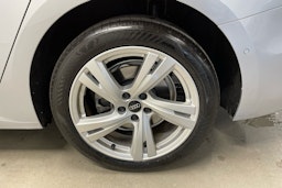 harmaa Audi A5 Avant 2025 kuva 9.