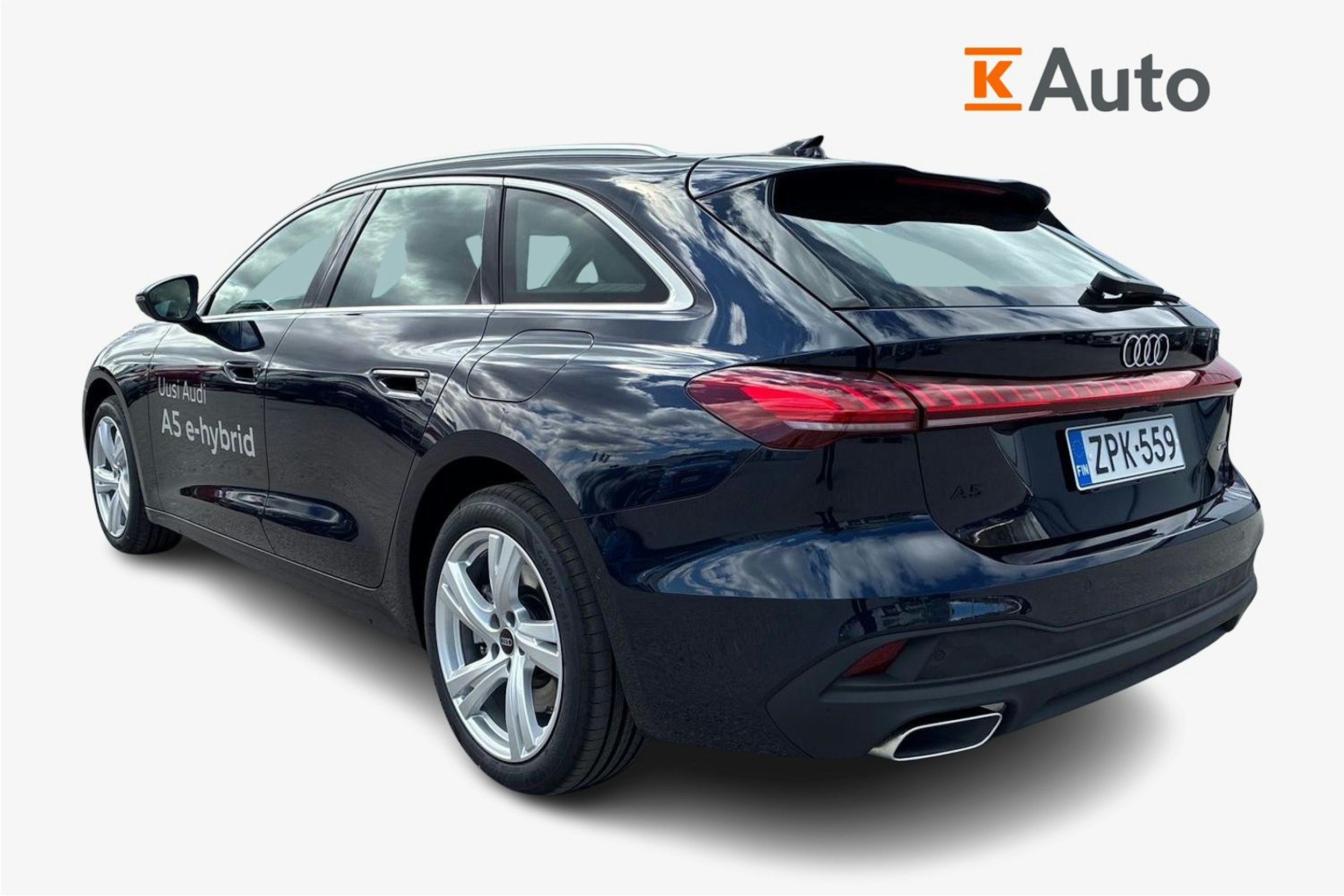 sininen Audi A5 Avant 2025 kuva 17.