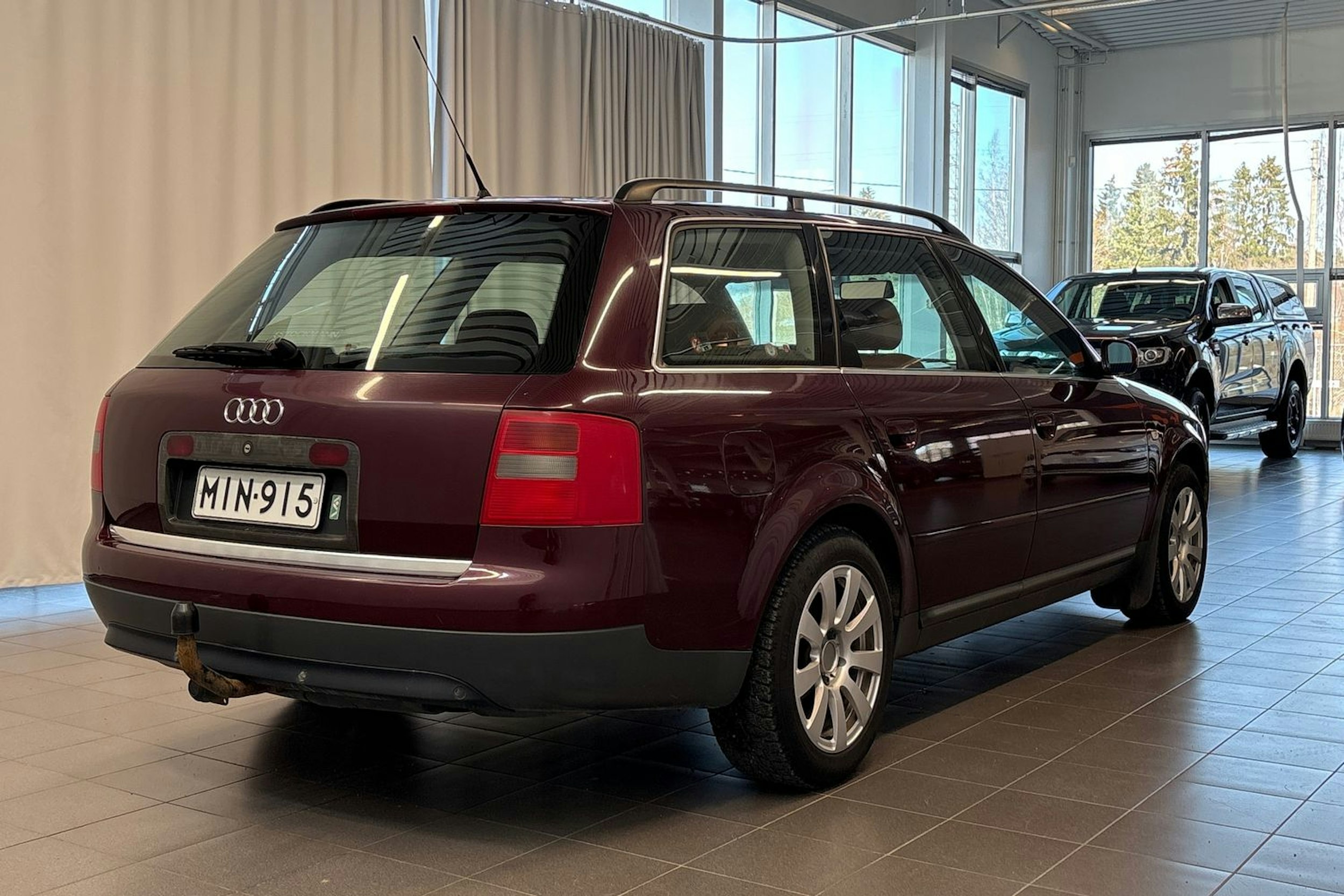 punainen Audi A6 1998 kuva 6.