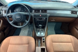 punainen Audi A6 1998 kuva 8.