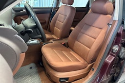 punainen Audi A6 1998 kuva 10.