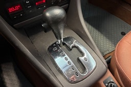 punainen Audi A6 1998 kuva 18.