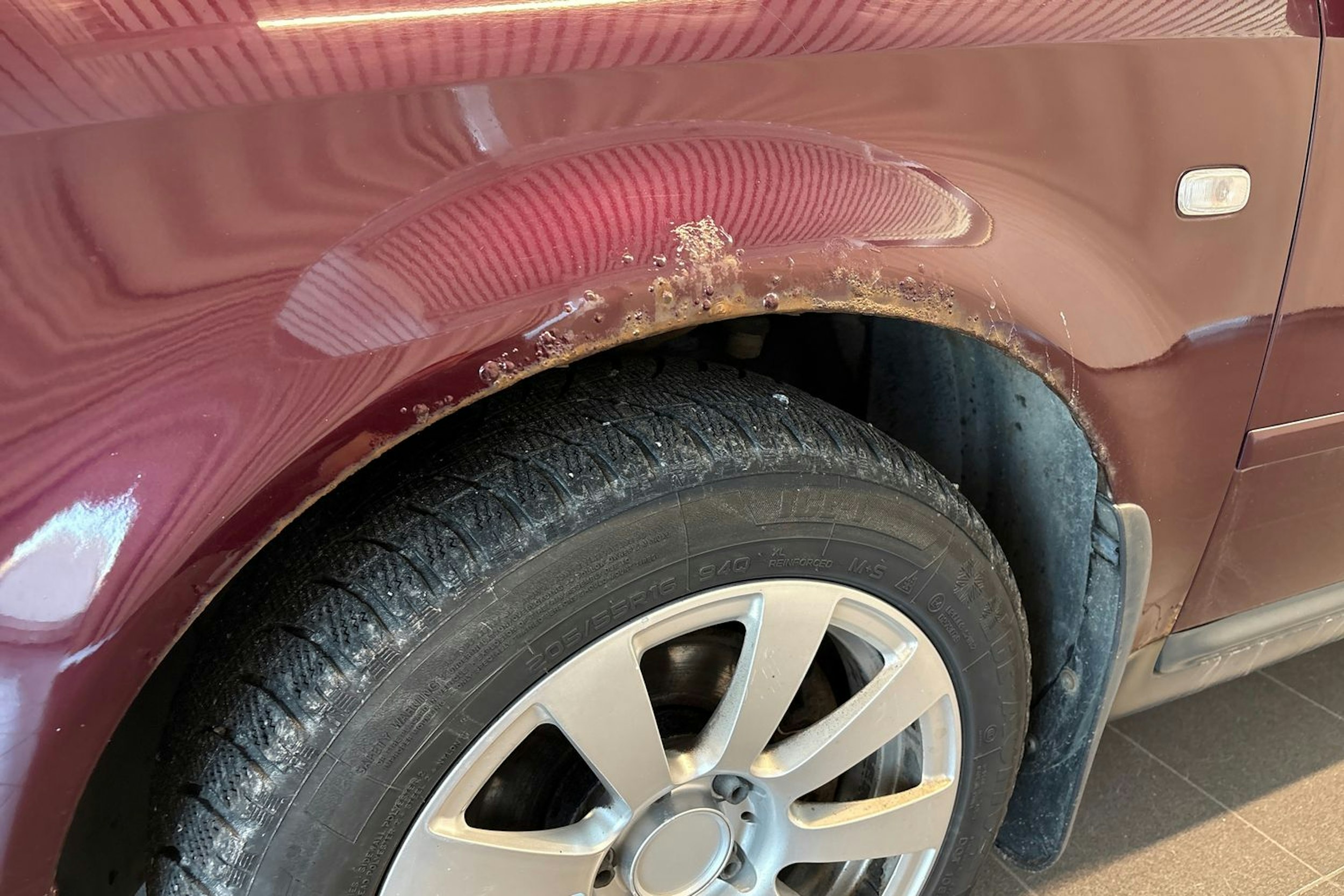 punainen Audi A6 1998 kuva 19.