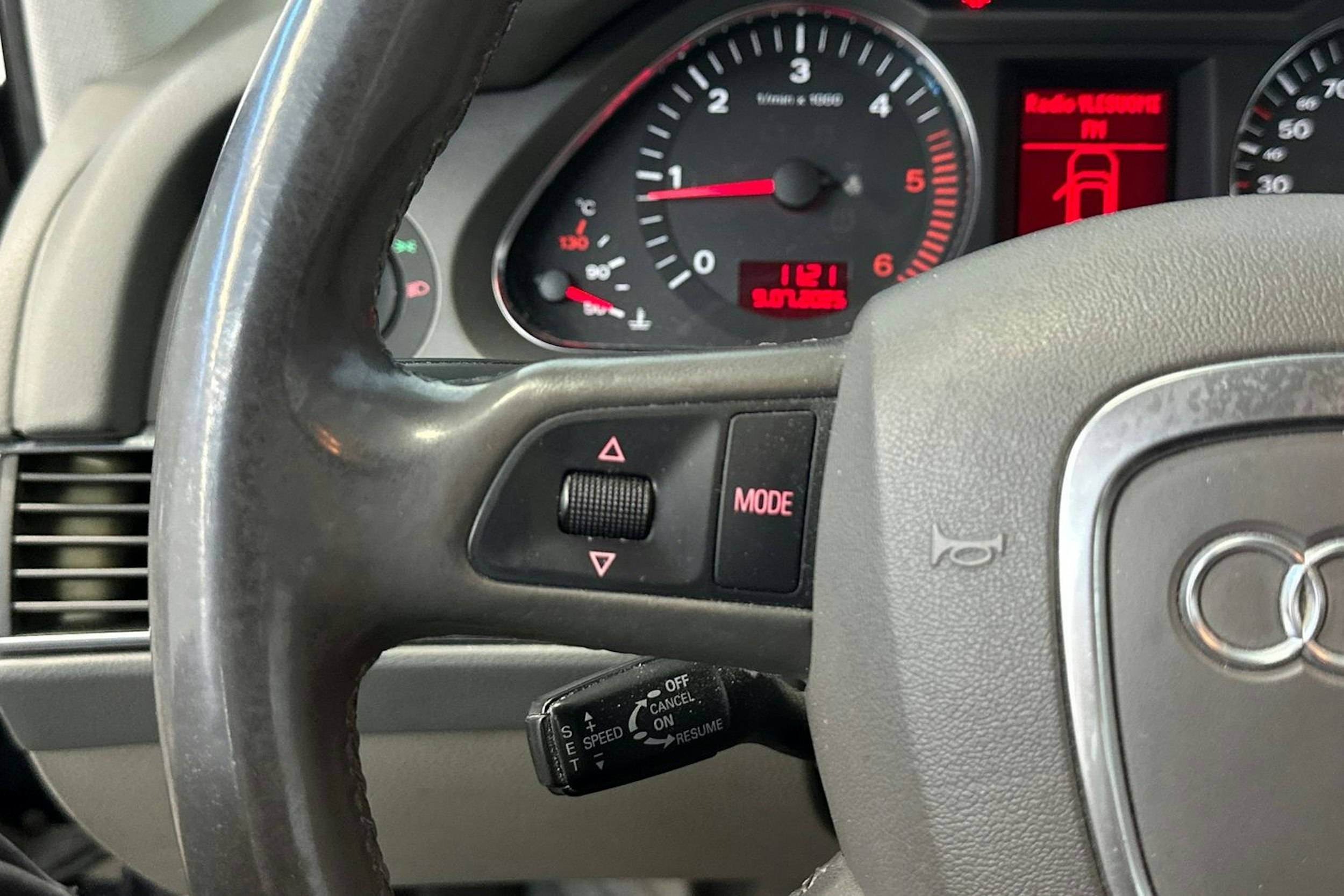 harmaa Audi A6 2004 kuva 15.