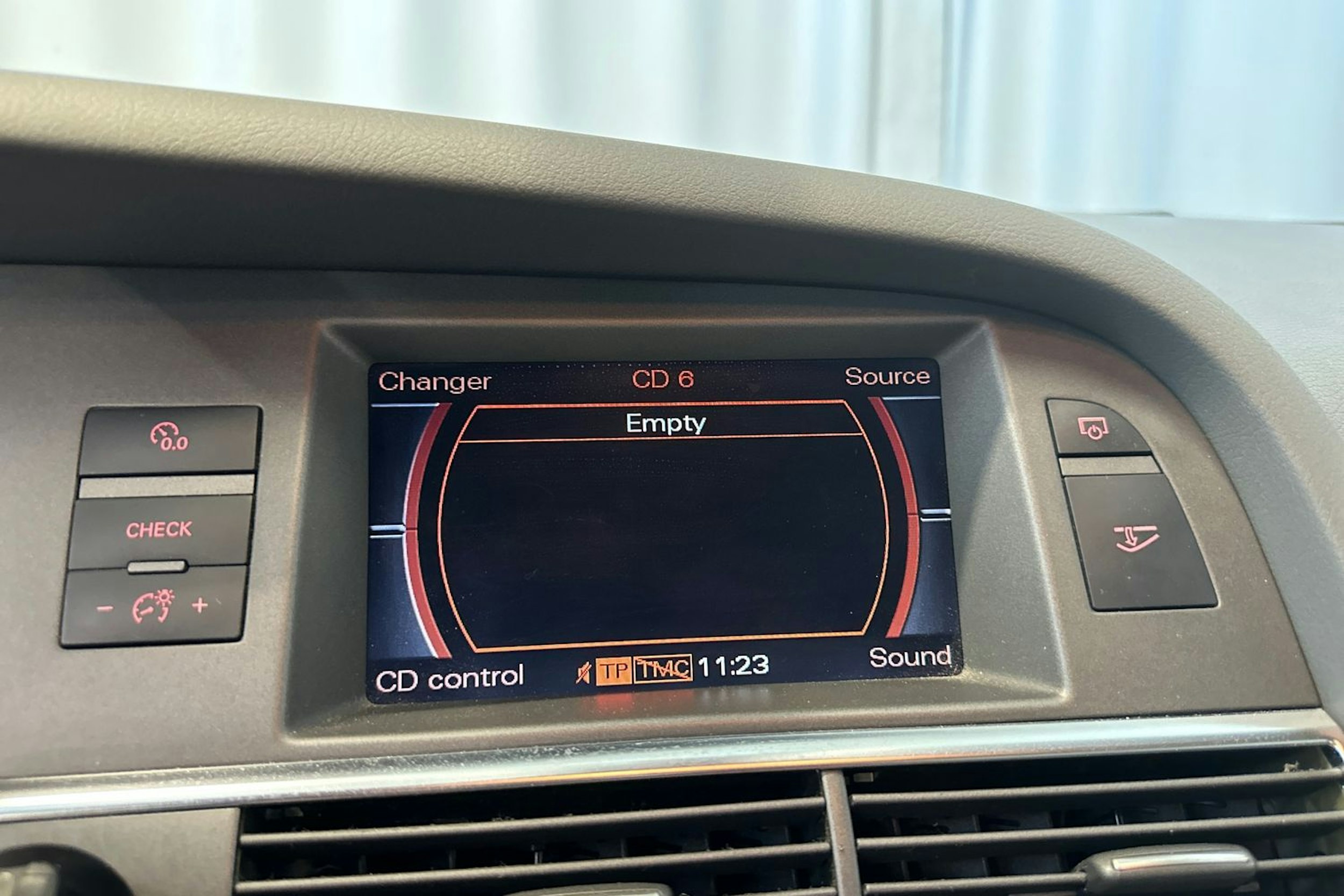 harmaa Audi A6 2004 kuva 22.