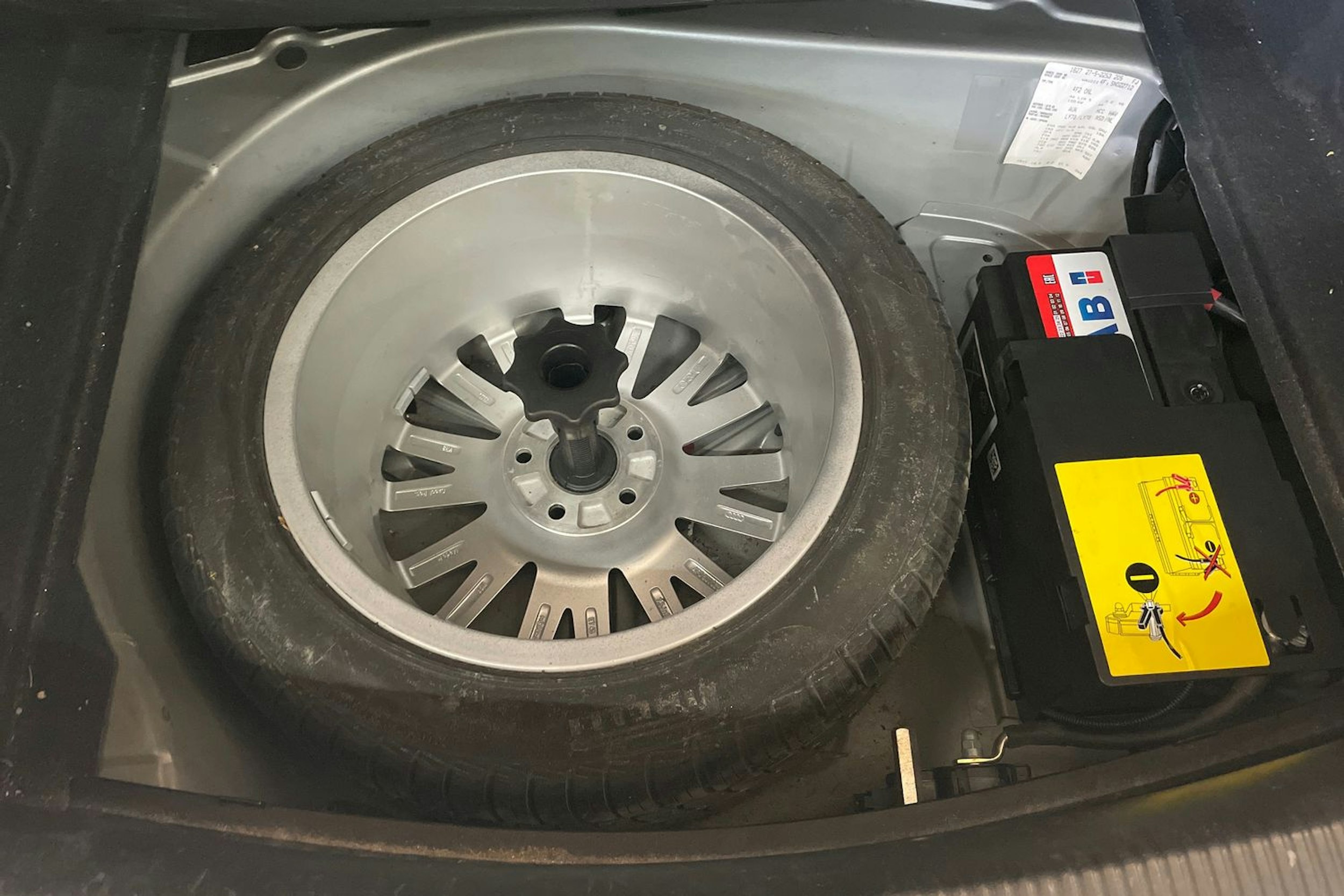 Harmaa Audi A6 2005 kuva 36.