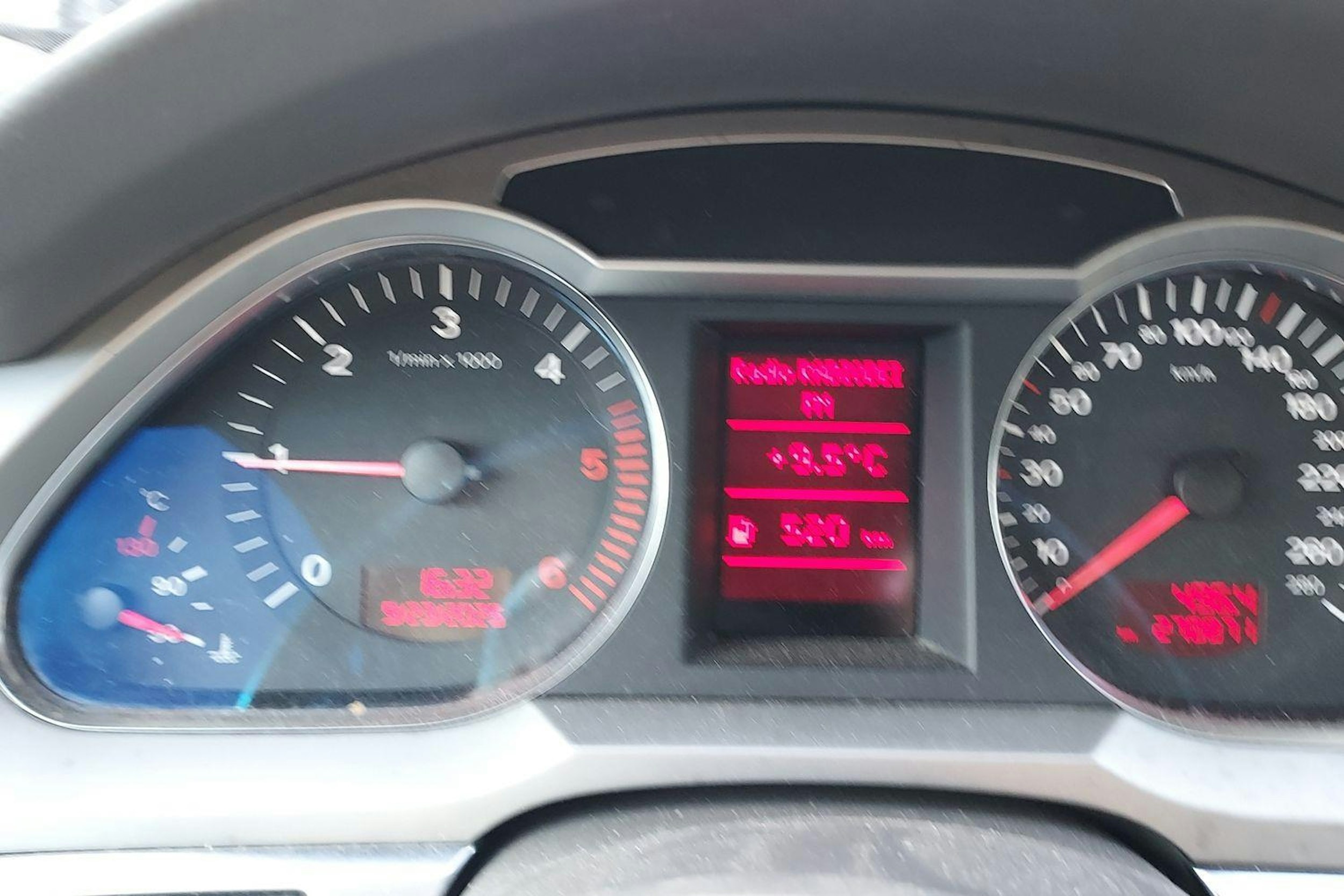 sininen Audi A6 2006 kuva 20.