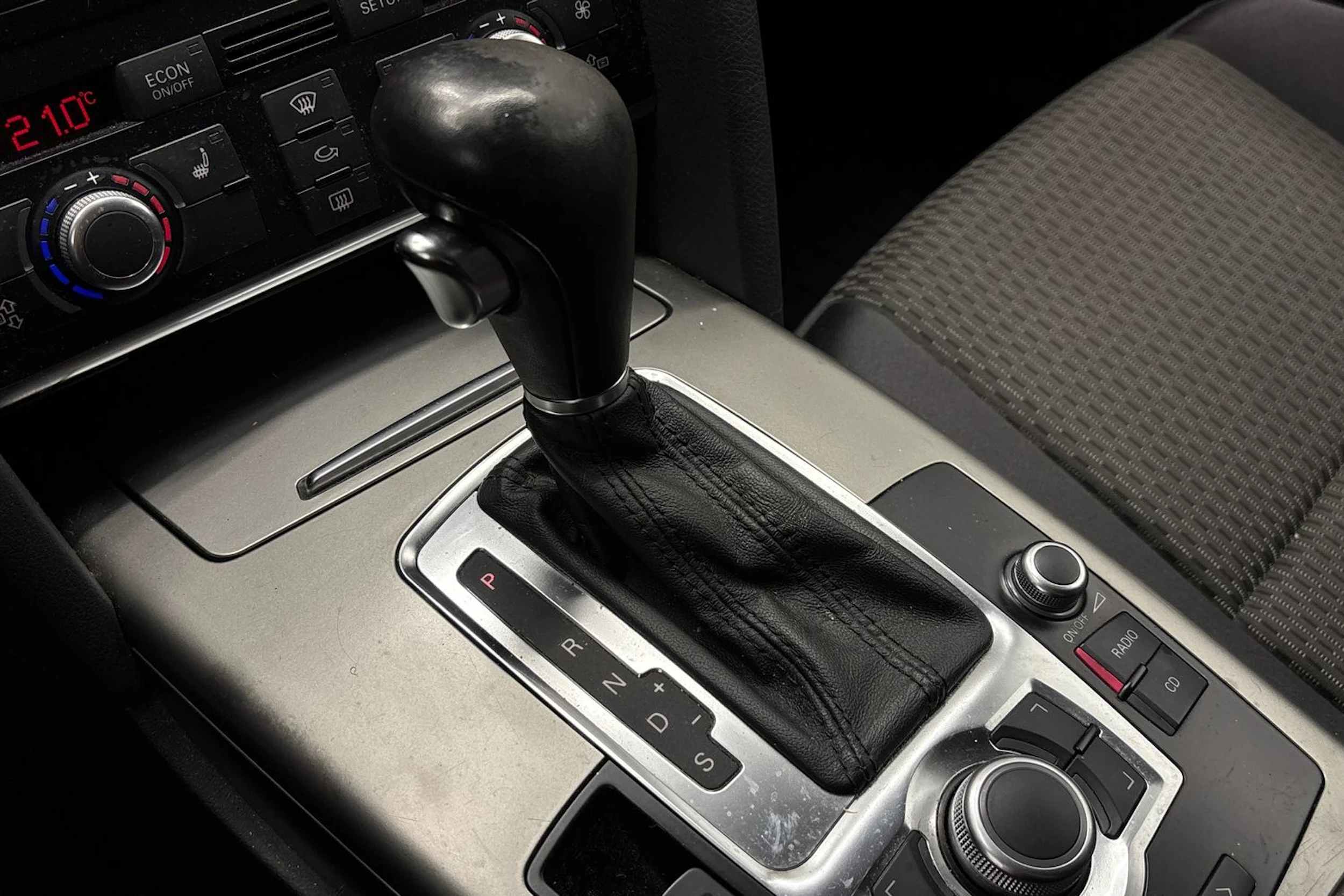 Musta Audi A6 2007 kuva 18.