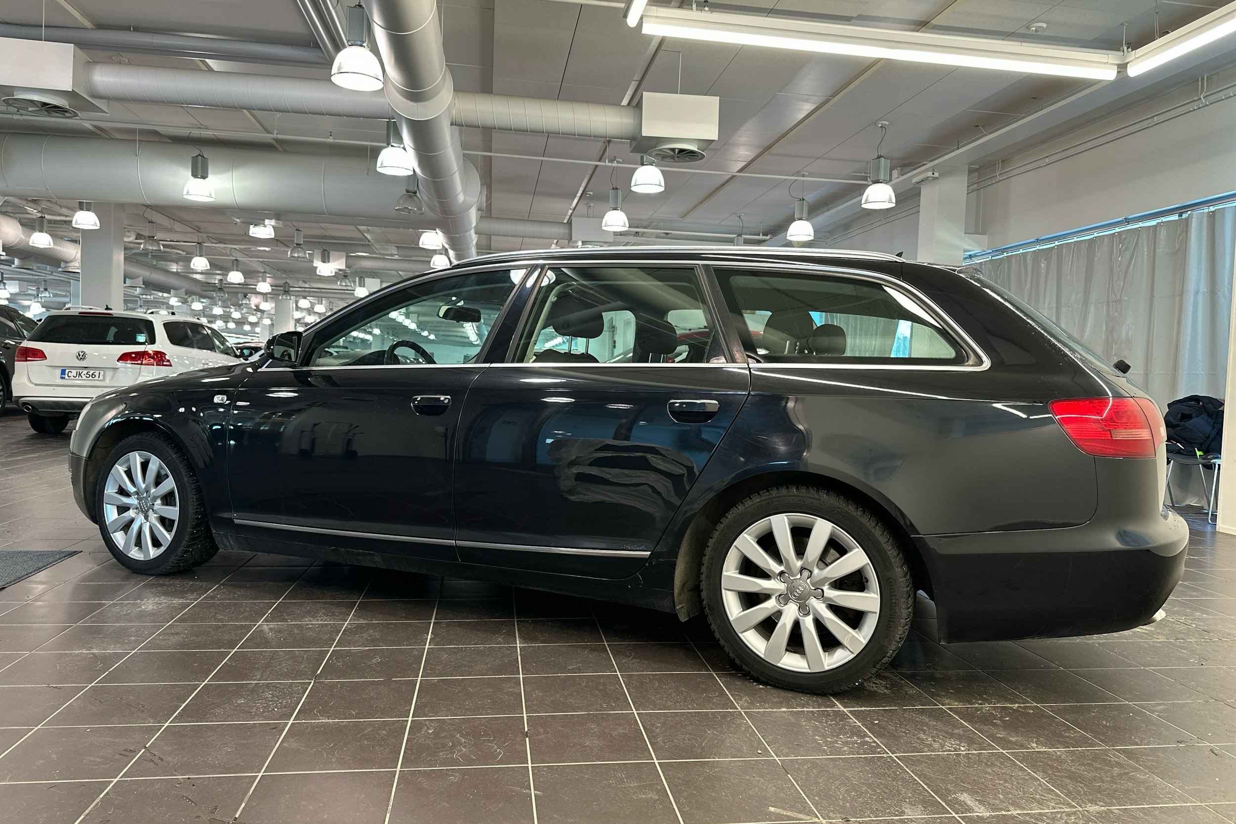 Musta Audi A6 2007 kuva 4.