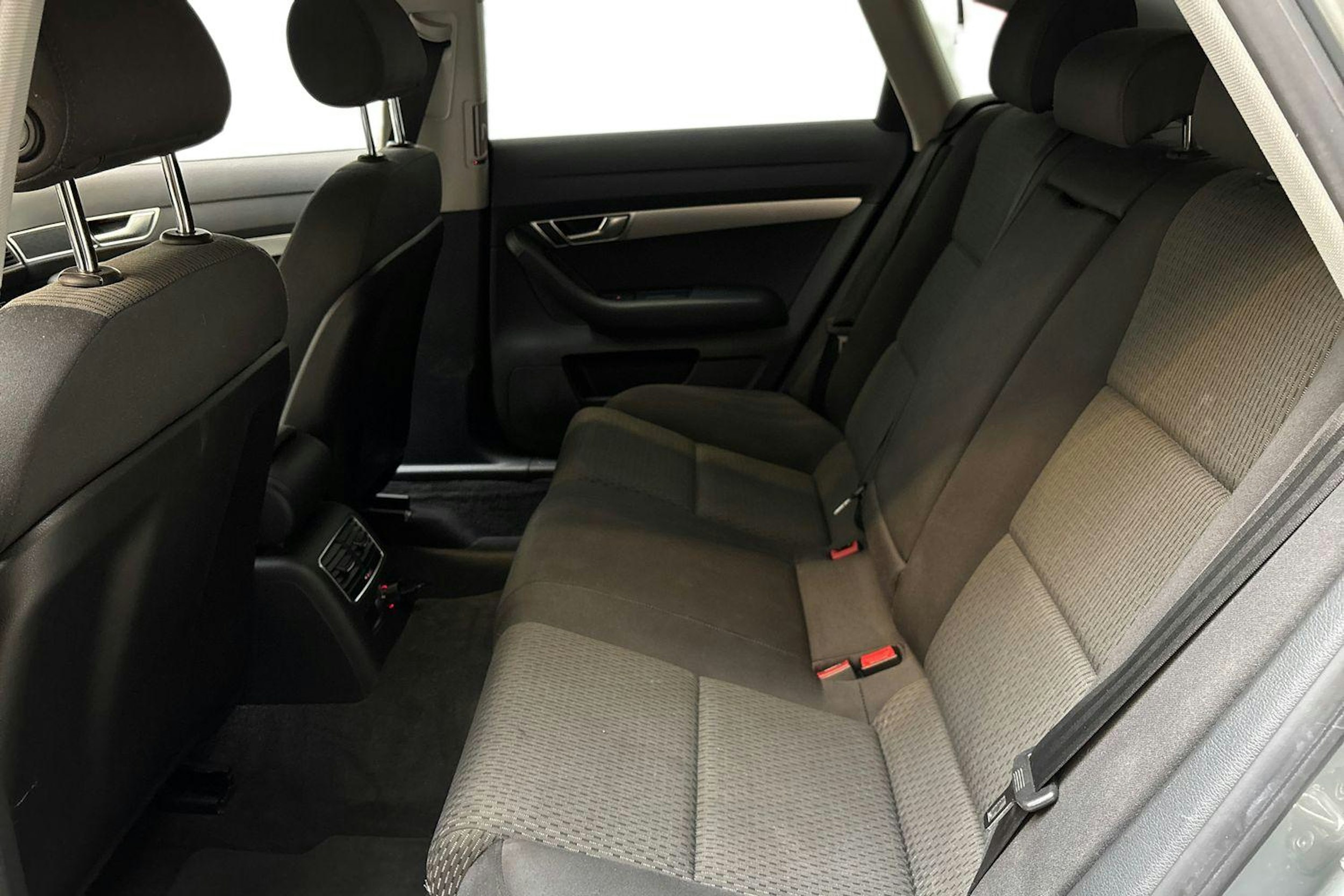 Harmaa Audi A6 2007 kuva 8.