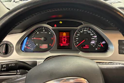 Punainen Audi A6 2008 kuva 13.