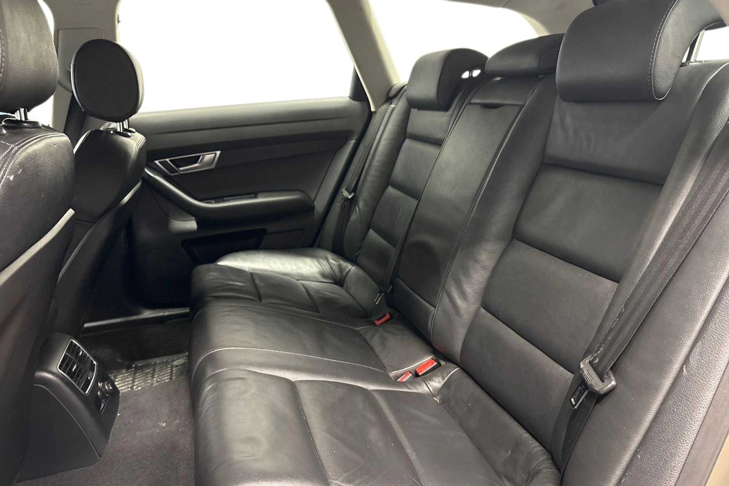ruskea (beige) Audi A6 2009 kuva 8.