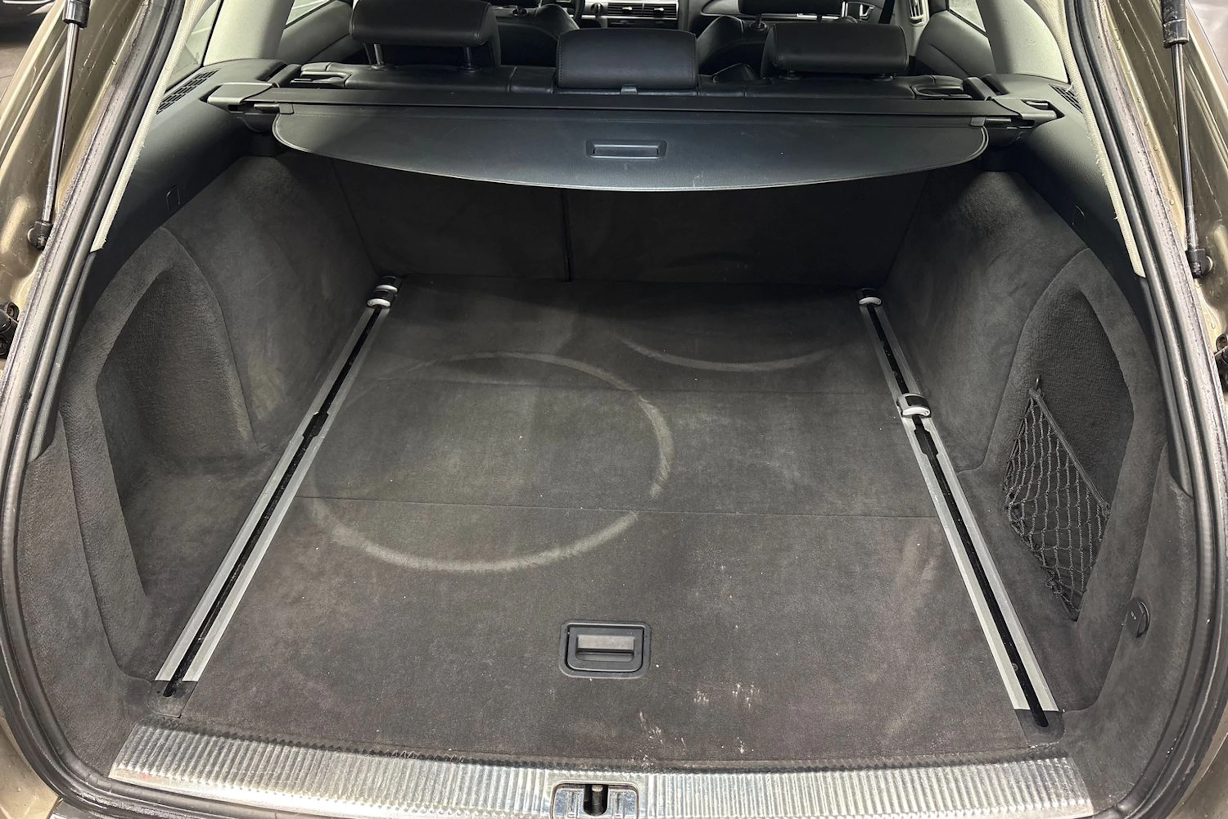ruskea (beige) Audi A6 2009 kuva 22.