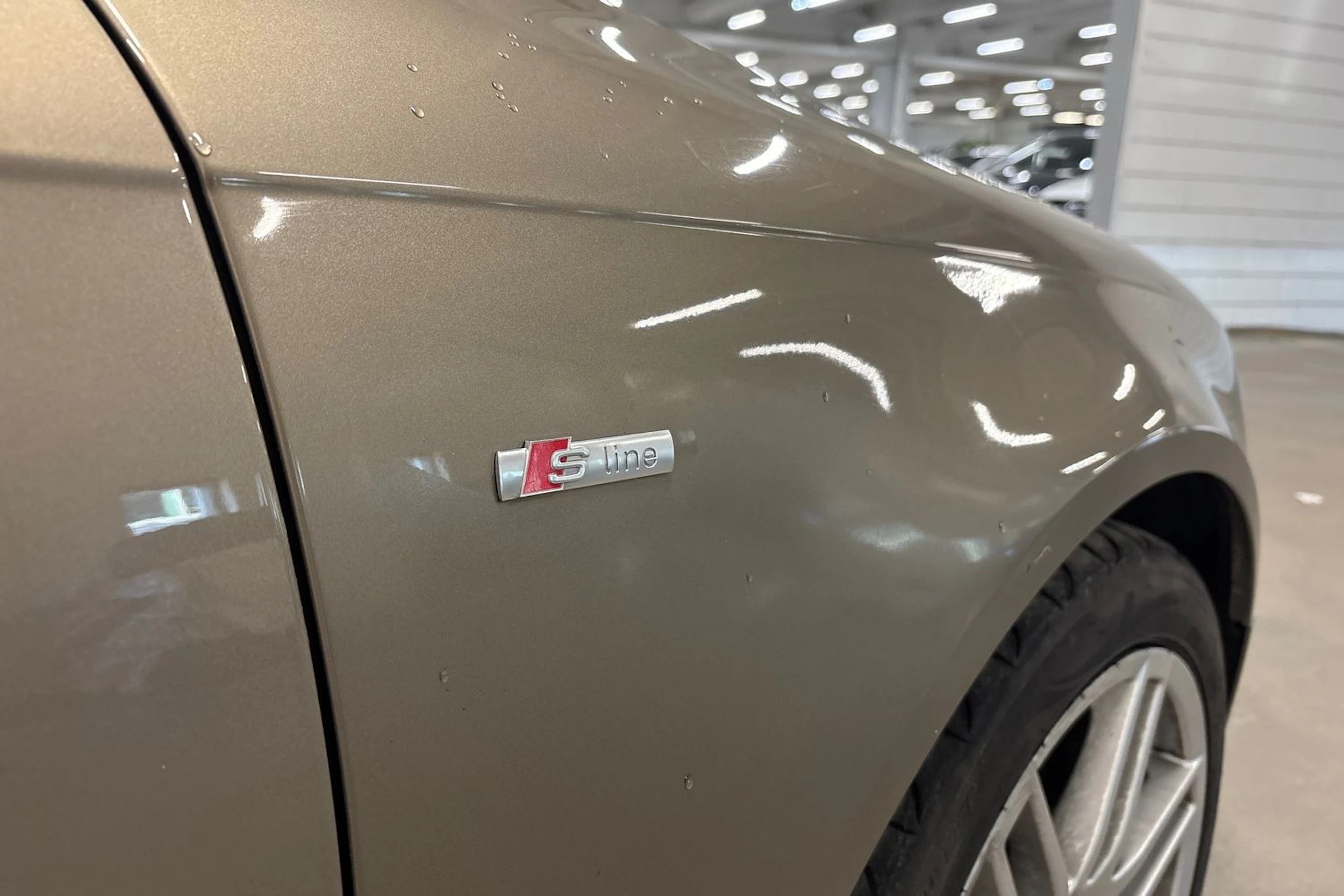 ruskea (beige) Audi A6 2009 kuva 25.