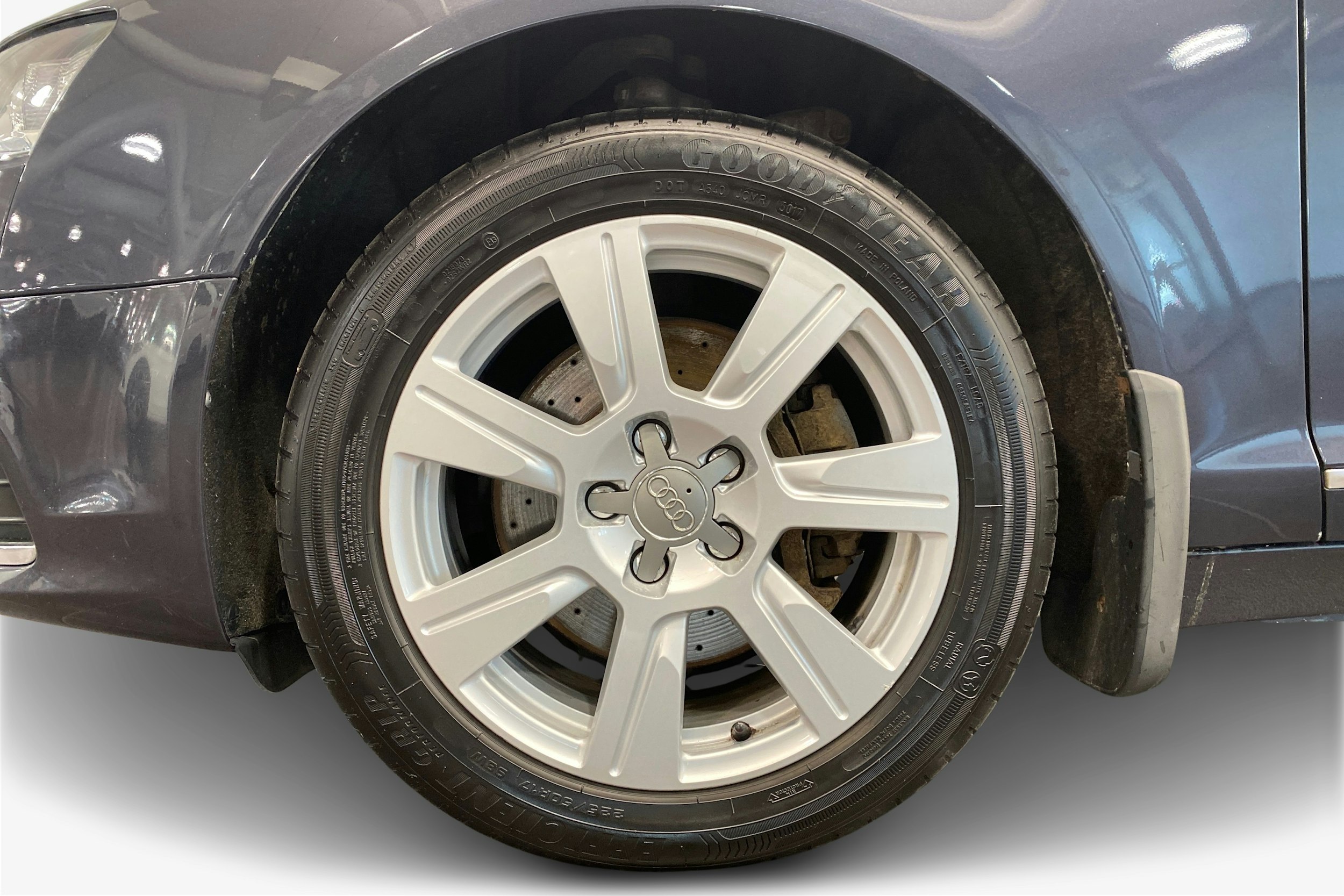 Harmaa Audi A6 2009 kuva 9.